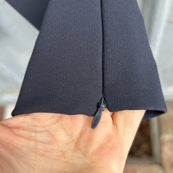 Valentino Slim Straight Navy pants, size 2 - Picture 7 of 10